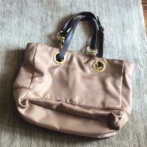 Expandable carry all bag